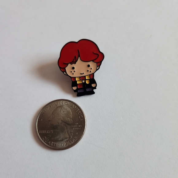 Harry Potter theme enamel pin: Ron Weasley - Picture 3 of 3